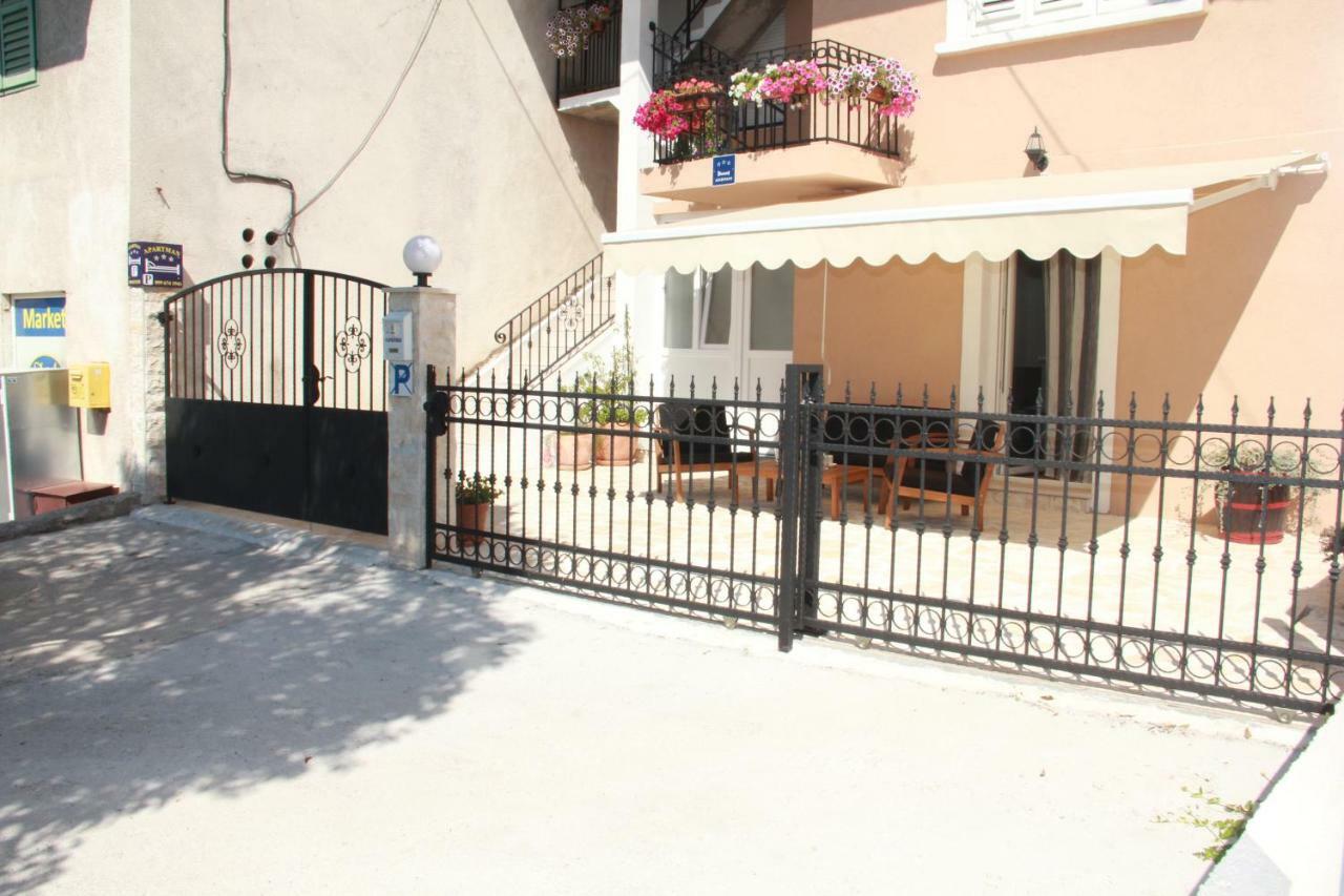 Apartment Bruno Šibenik Exterior foto